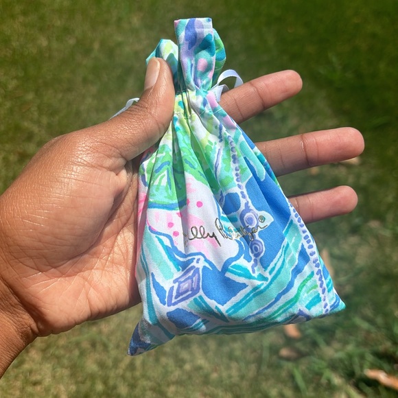 Lilly Pulitzer Pink Palms Necklace - Picture 4 of 4